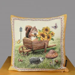 Herbstliche Gobelin-Kissenhülle Eichhörnchen in der Schubkarre