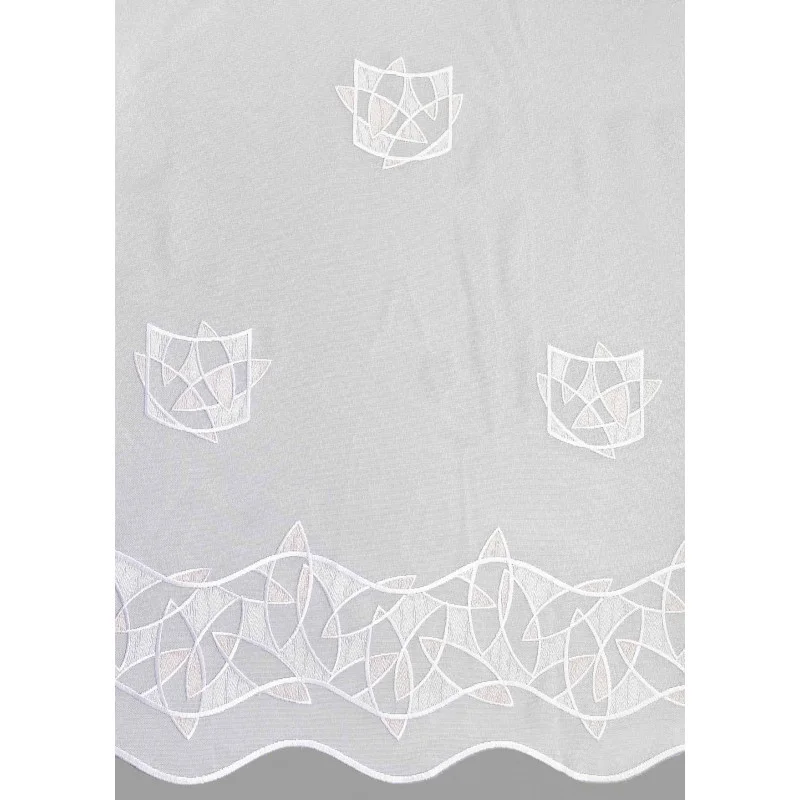 Muster der Plauener Stickerei-Gardine Birte