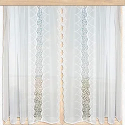 Seitenschals Adriana mit Plauener Spitzenkante in Weiß-Beige