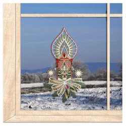 Fensterbild Zierliche Kerzen mit Kirche aus farbiger Plauener Luftspitze