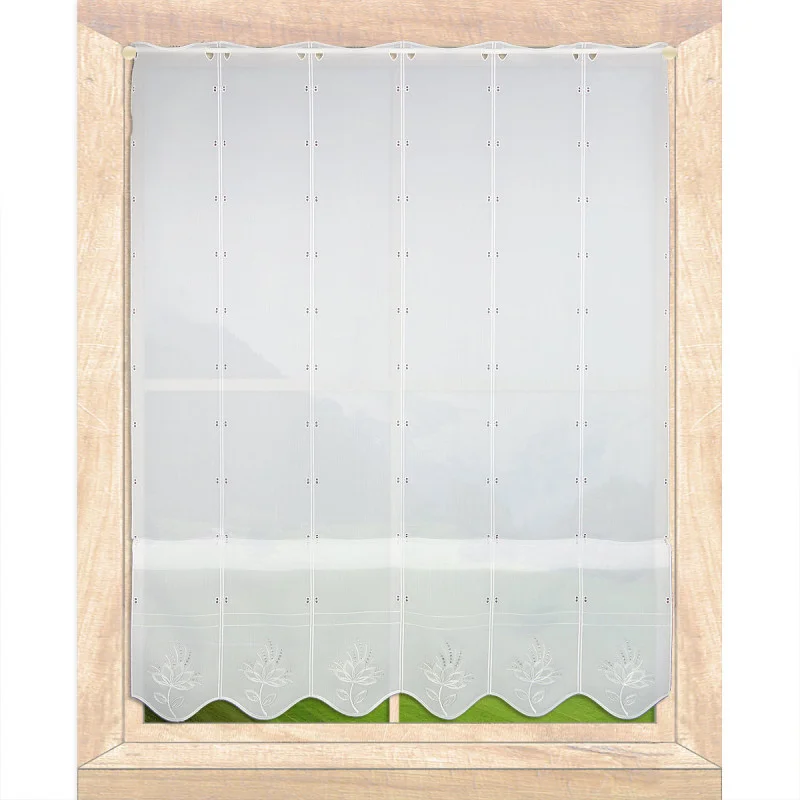 Stickerei-Raffrollo Alegra am Fenster