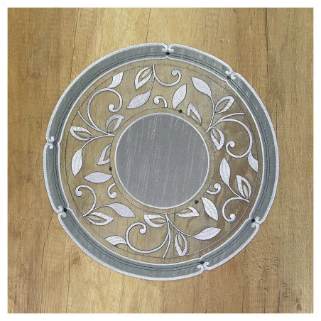 runde Tischdecke Viktoria in grau auf einem Holztisch