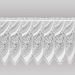 Moderne Plauener Spitzengardine Malu in 35 cm Höhe in cremeweiß auf einem grauen Hintergrund.