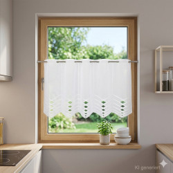 Die scheibengardine Liss an einem Küchenfenster dekoriert.