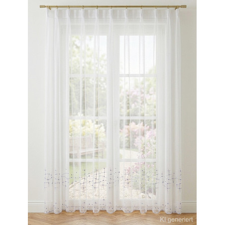 Lichtdurchlässiger Store Mia mit geometrischer Stickerei am Saum. Hochwertige Fensterdekoration in Weiß.