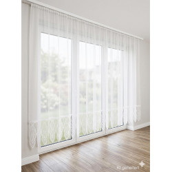 Halbtransparenter Store Sophia mit markanter Plauener Spitze in Weiß, klassische Fensterdekoration für helles Ambiente.