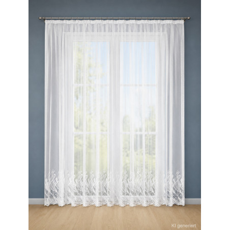 Halbransparenter Fenster-Store Madleen mit breiter Plauener Bogenspitze für helles Ambiente.