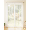 Lichtdurchlässige Gardine Annica in Weiß-Beige mit eleganter Stickerei, hochwertige Plauener Spitze für das Fenster.