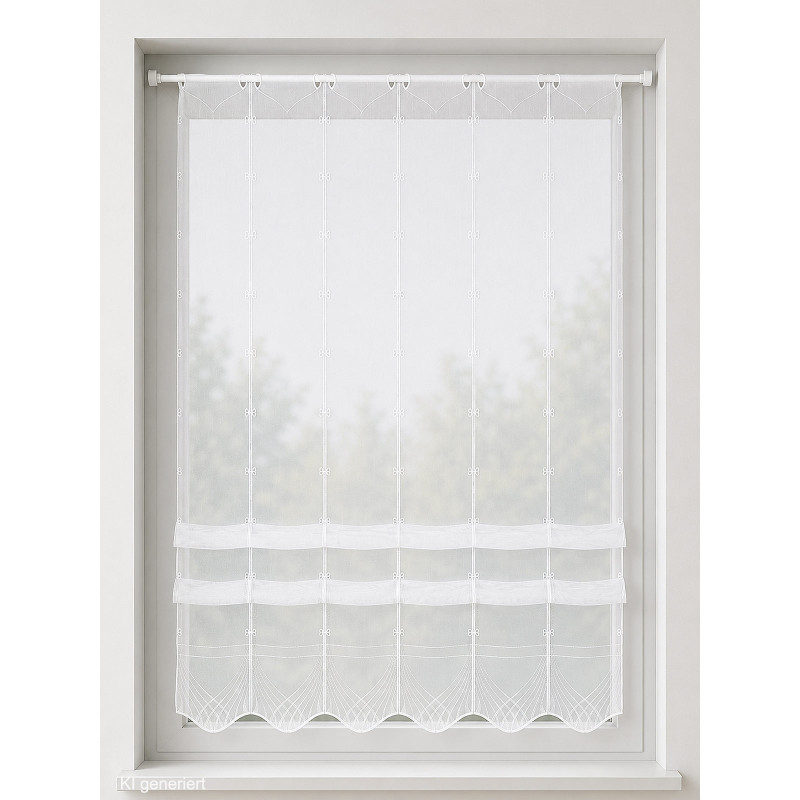 Elegante Raffgardine aus weißem Voile, halbtransparentes Bistro-Design mit dekorativem Wellensaum für das Fenster.