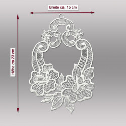 Maße für Fensterbild Rosen aus Plauener Spitze: Breite ca. 15 cm, Höhe ca. 23 cm, edle Heimtextilien Fensterdeko.