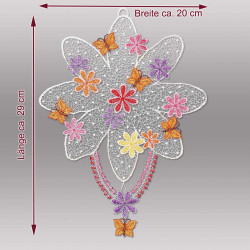 Fensterbild Frühlingsblumen aus Plauener Spitze mit Maßangaben: Breite ca. 20 cm, Länge ca. 29 cm für Heimtextilien.