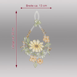 Produktgrafik mit Maßen des Fensterbildes "Margerite in Blumenranke" aus Plauener Spitze (Breite 13 cm, Höhe 22 cm).