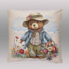 Quadratischer Kissenbezug aus festem Gobelin mit niedlichem Teddy-Design in harmonischen Farben.