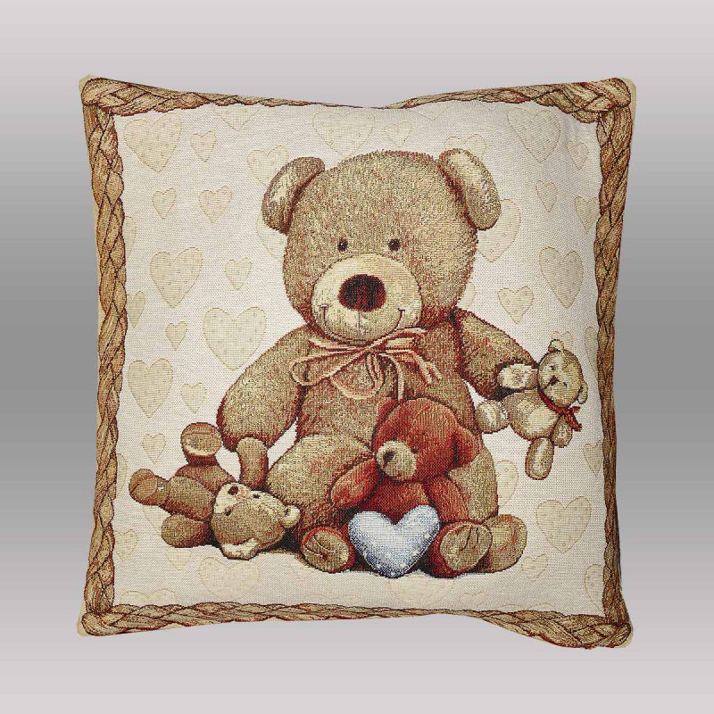 Hochwertige Gobelin-Kissenhülle mit nostalgischem Teddybären-Design freigestellt vor neutralem grauem Hintergrund.