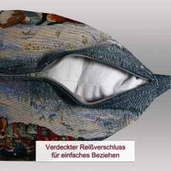 Geöffneter verdeckter Reißverschluss an der Unterseite des Dekokissens für einfaches Beziehen der Heimtextilien.