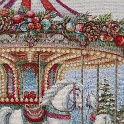 Detailaufnahme von gewebtem Dekokissen mit festlichem Nostalgie-Karussell. Hochwertige Struktur der Heimtextilien.