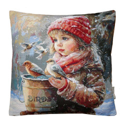 Quadratisches Gobelin-Dekokissen mit fütterndem Mädchen und Vögeln im Schnee auf buntem Grund. Heimtextilien.