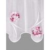 Transparente weiße Kurzgardine mit rosa-pinken Blütendrucken, dekorative Heimtextilien.