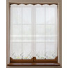 Raffgardine Livia am Holzfenster